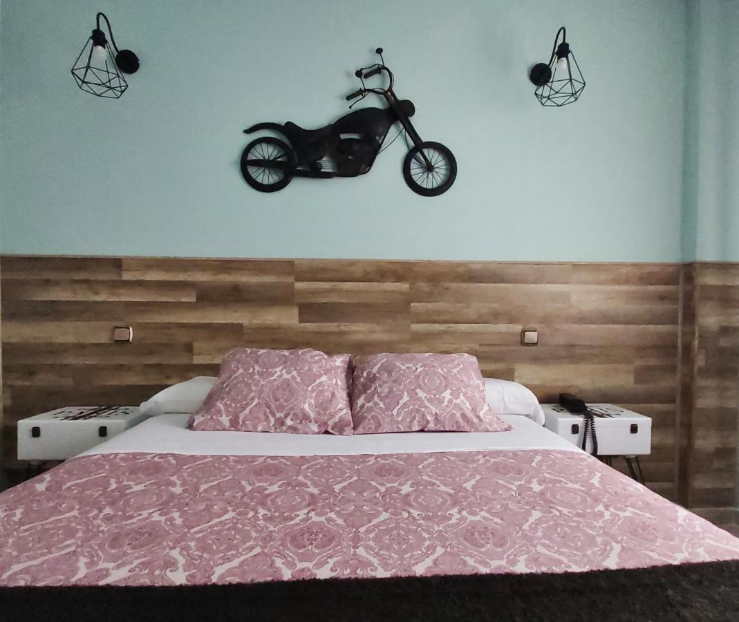 Posada Del Camino Real Torrelaguna Ngoại thất bức ảnh