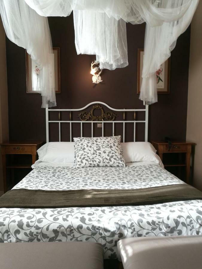 Posada Del Camino Real Torrelaguna Ngoại thất bức ảnh