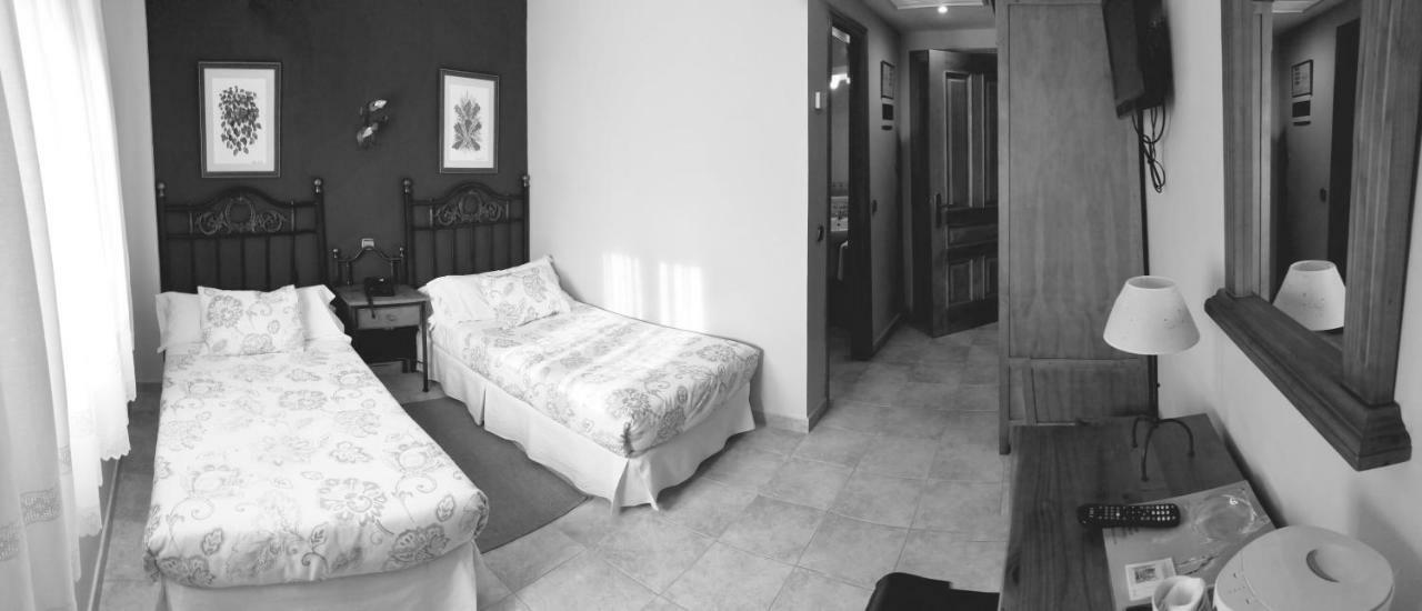 Posada Del Camino Real Torrelaguna Ngoại thất bức ảnh