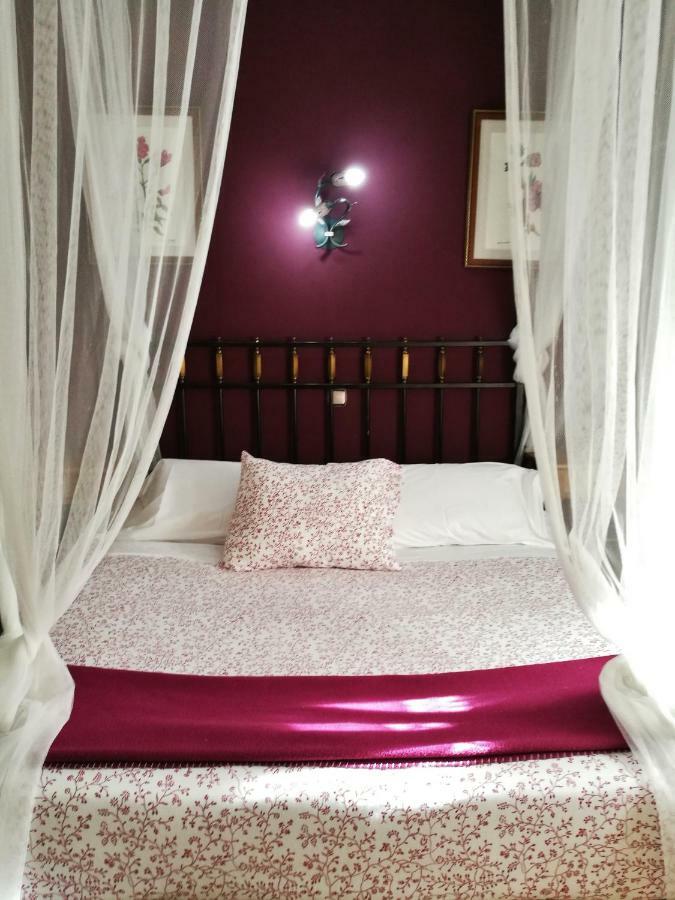 Posada Del Camino Real Torrelaguna Ngoại thất bức ảnh