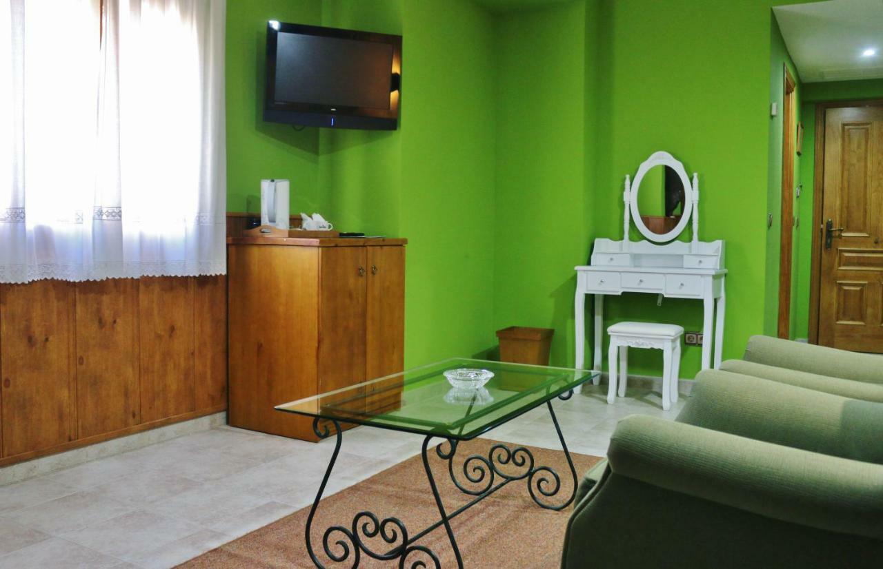 Posada Del Camino Real Torrelaguna Ngoại thất bức ảnh