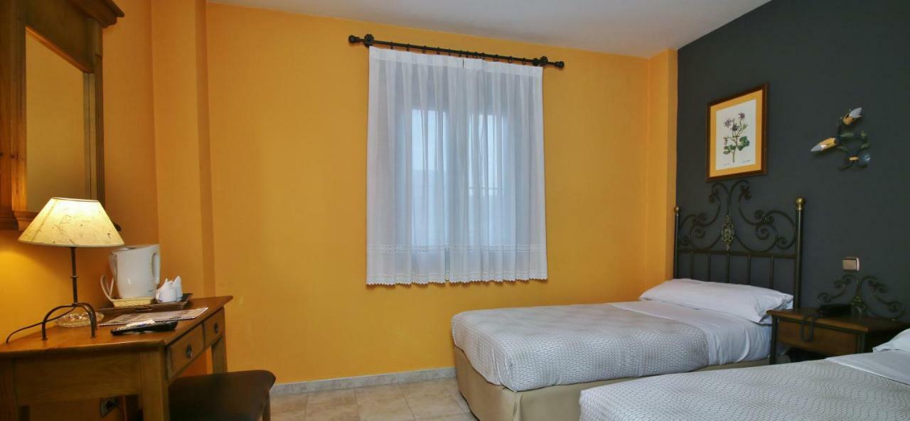 Posada Del Camino Real Torrelaguna Ngoại thất bức ảnh