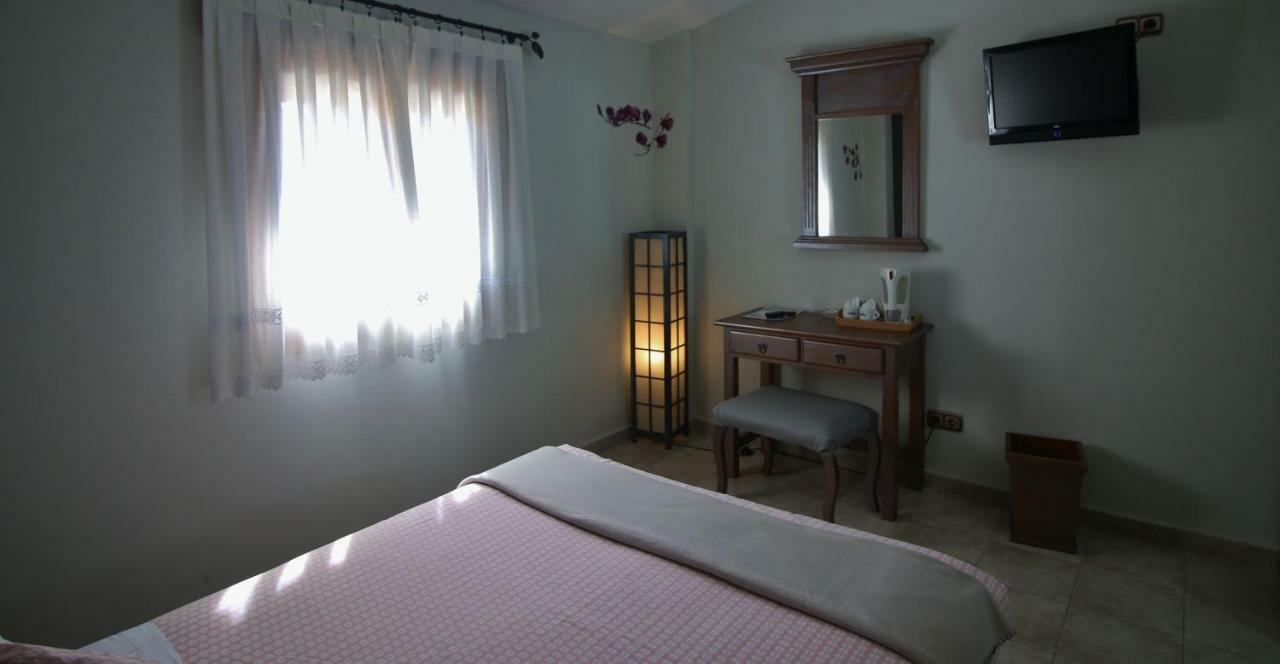 Posada Del Camino Real Torrelaguna Ngoại thất bức ảnh